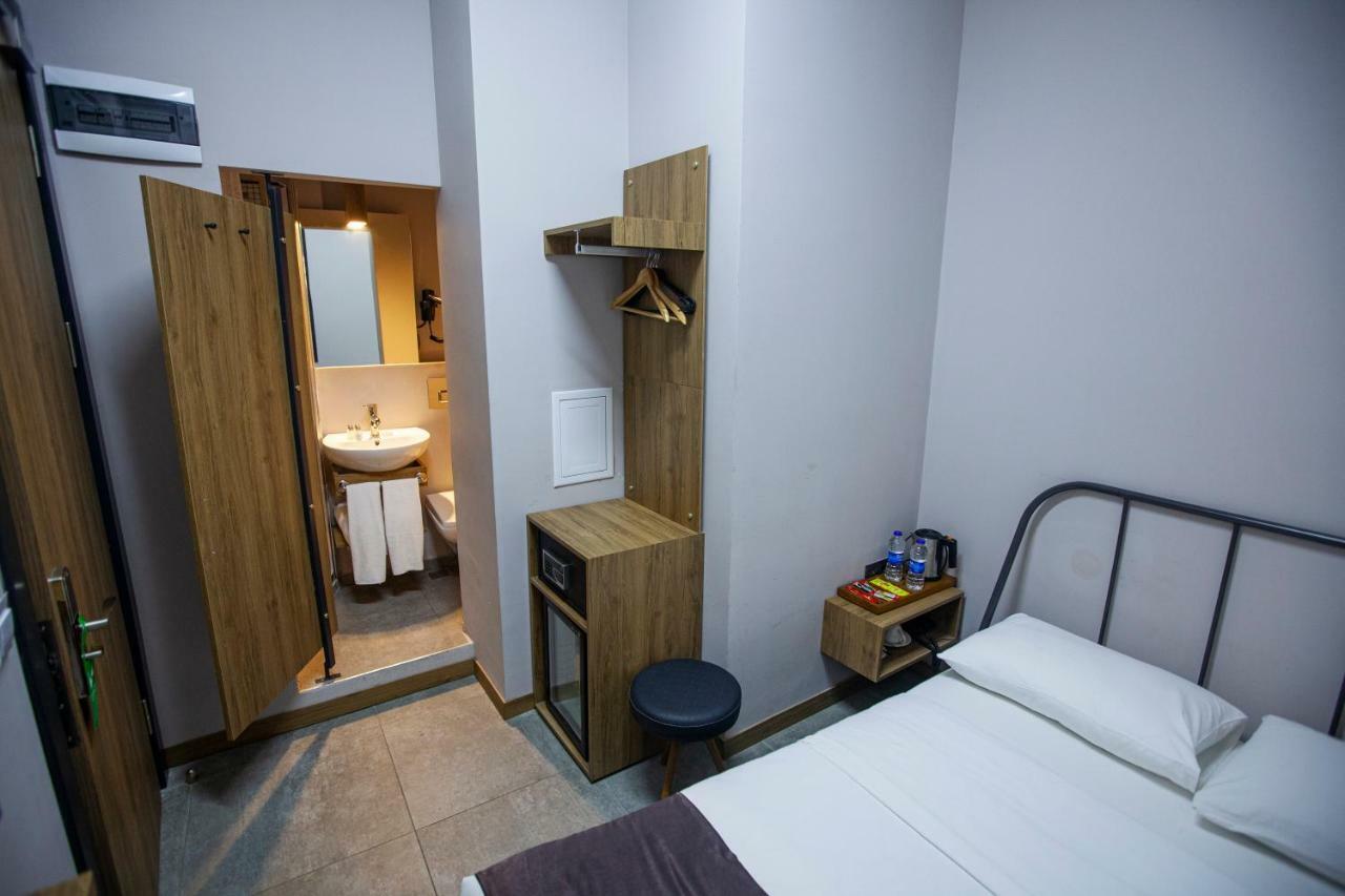Jurnal Hotel Istambul Exterior foto